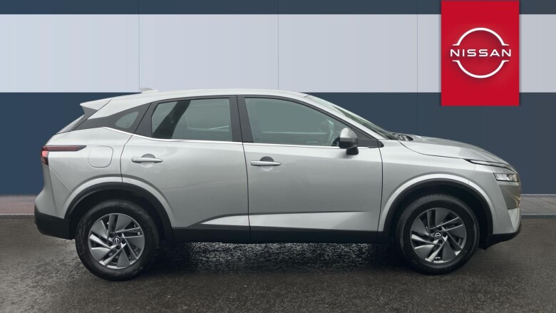 Nissan Qashqai 1.3 DiG-T MH Acenta Premium 5dr Petrol Hatchback